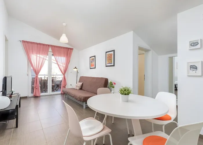 Aurora Apartment *