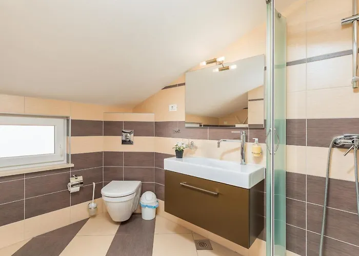Aurora Apartment