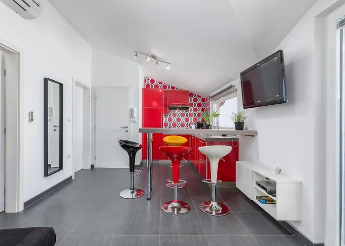 Aurora Apartment